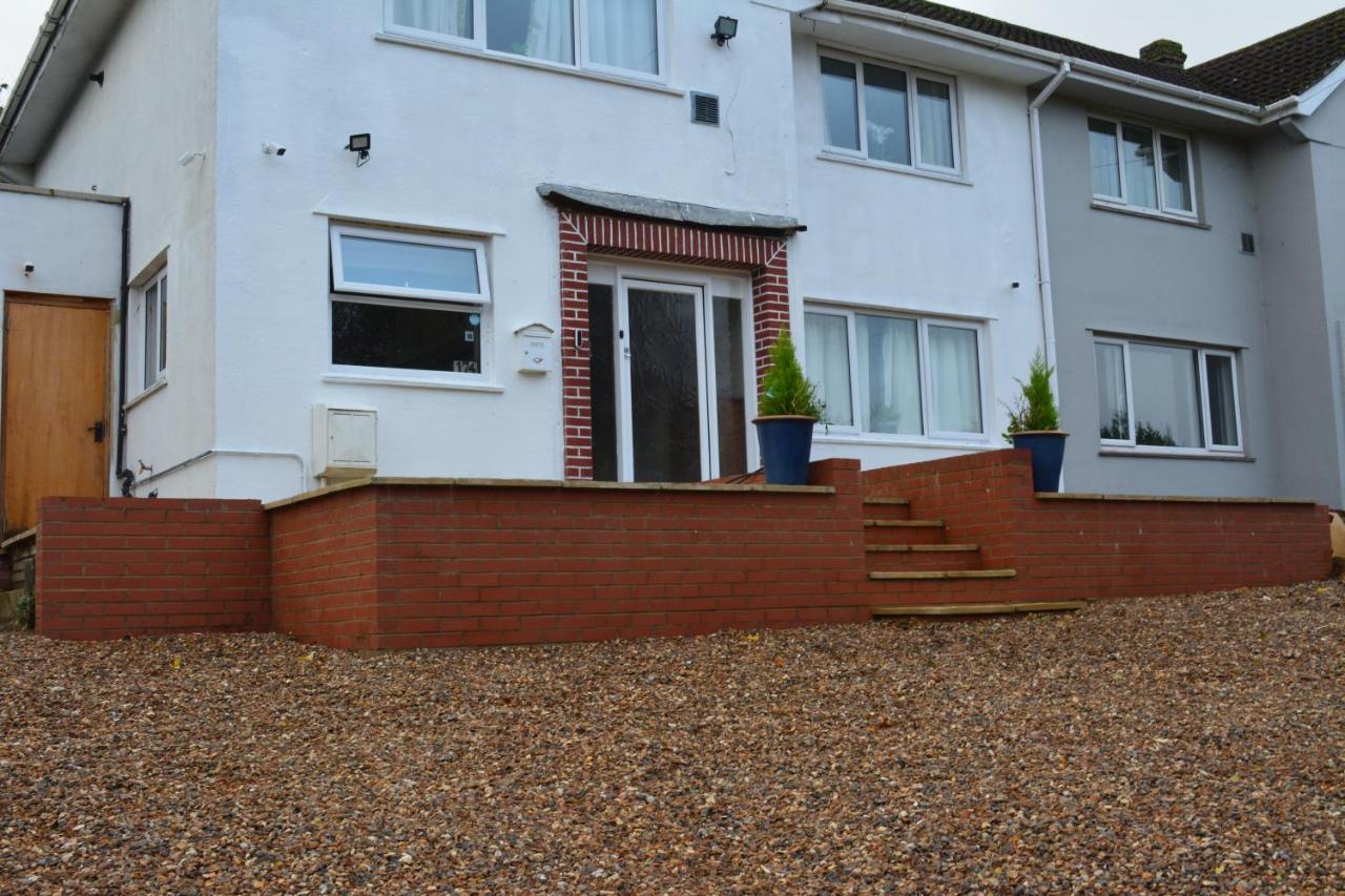 Double Bedroom With View To The Garden Oxford Exterior photo